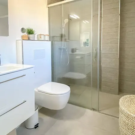 Apartment Atico En Alquiler De Ensueno Cerca De Nerja