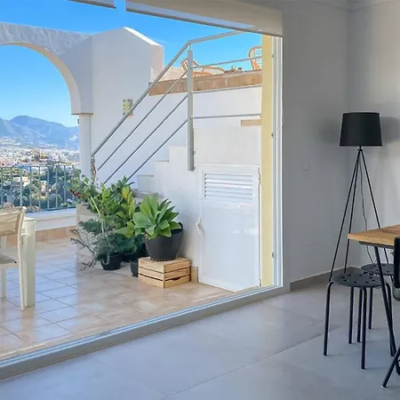Atico En Alquiler De Ensueno Cerca De Nerja *