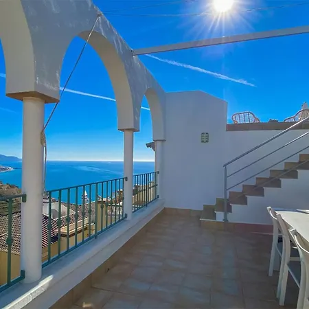 Atico En Alquiler De Ensueno Cerca De Nerja Apartment *