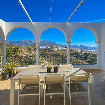 Atico En Alquiler De Ensueno Cerca De Nerja *