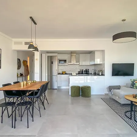 Atico En Alquiler De Ensueno Cerca De Nerja Apartment *
